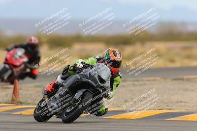 media/Jan-15-2023-SoCal Trackdays (Sun) [[c1237a034a]]/Turn 15 (1pm)/